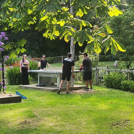 Red River Stables - Peaceful, Beautiful Grounds, Swimming Pool, Central Location For West Cornwall Camborne Exterior foto