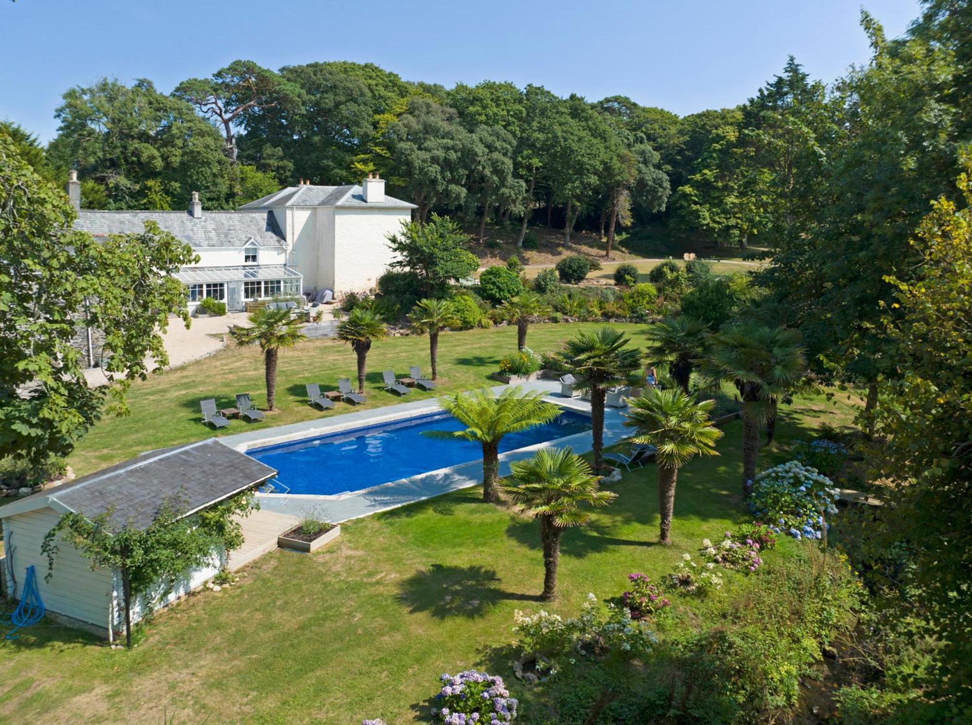 Red River Stables - Peaceful, Beautiful Grounds, Swimming Pool, Central Location For West Cornwall Camborne Exterior foto